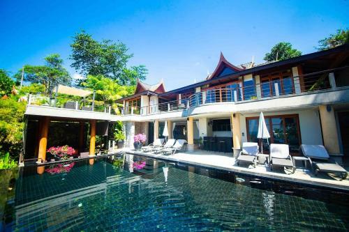 Luxury 5 Bedrooms Villa With Seaview Infinity Pool Overlooking Surin Beach