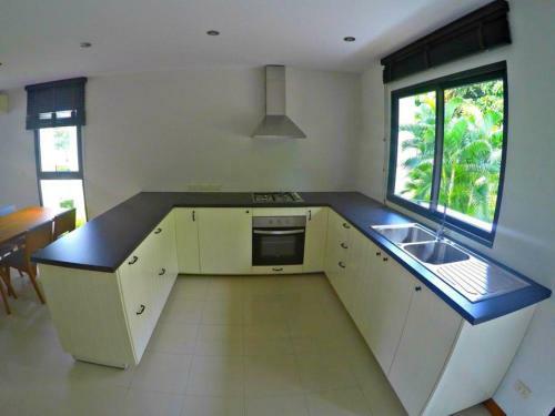 Apartamentos Choeng Mon Garden House 24