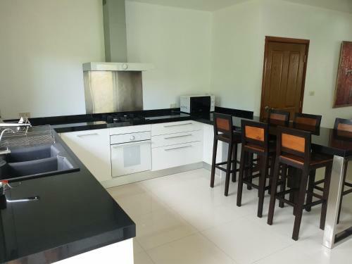 Apartamentos Choeng Mon Garden House 15