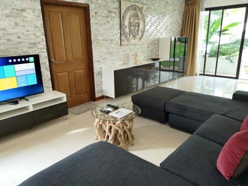 Apartamentos Choeng Mon Garden House 13