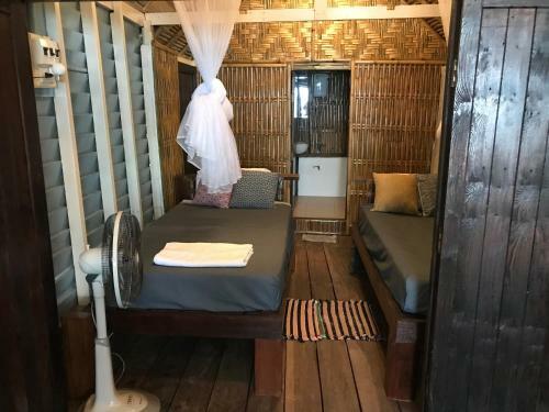 Hotel Forra Pattaya Beach Front Bungalow