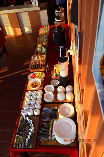Hotel Chareena Hill Beach Resort