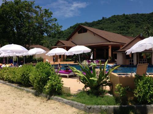 Hotel Cruiser Island Resort