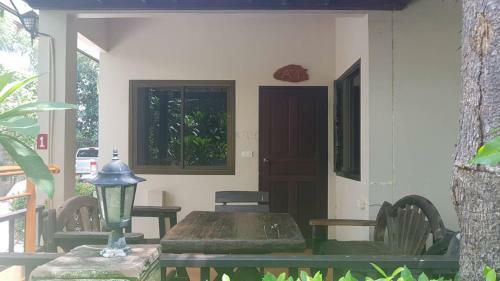 Hostal Niracha Chaweng House