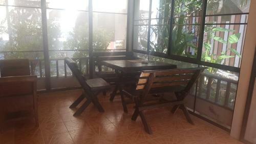 Hostal Niracha Chaweng House