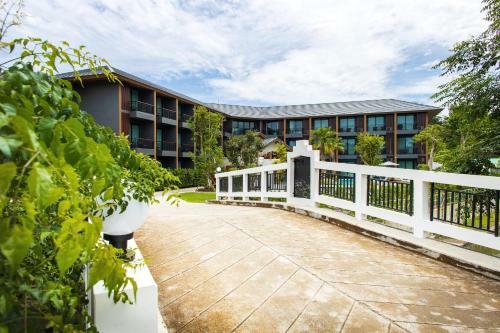 Hotel The Canale Samui Resort - Sha Extra Plus