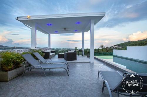 Azur Luxurious Villa 4 Br Ocean View
