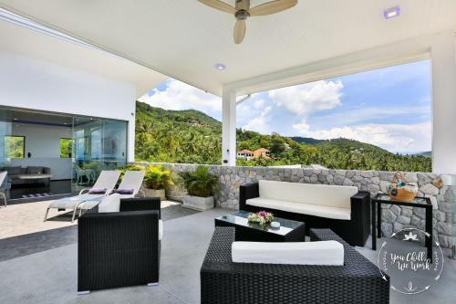 Azur Luxurious Villa 4 Br Ocean View