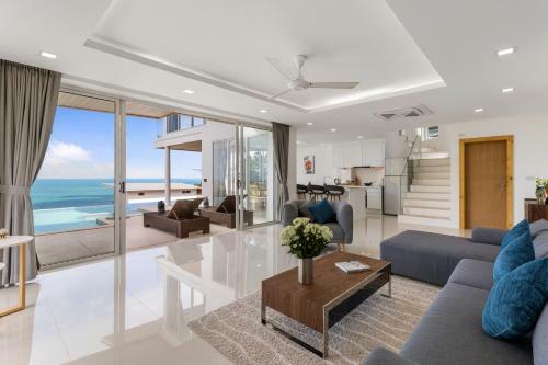 Emerald Villa 3 Br Sea Views