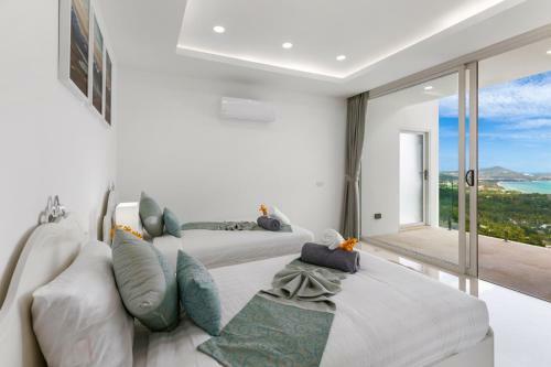 Emerald Villa 3 Br Sea Views