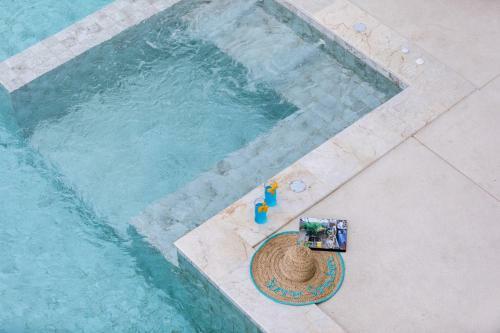 Emerald Villa 3 Br Sea Views