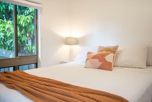 Beach House On Main- Airlie Beach