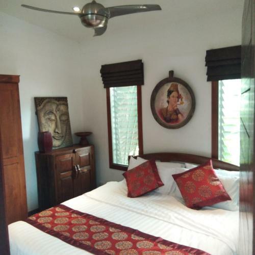 Stunning Villa With Ocean Views And Free Car