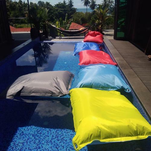 Stunning Villa With Ocean Views And Free Car