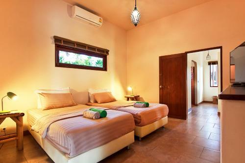 Baan Tham 2 Villas 10 Bedrooms
