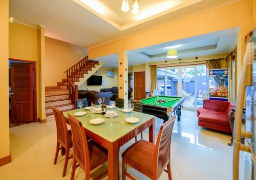 4 Bedroom Town Villa With Private Pool