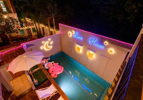 4 Bedroom Town Villa With Private Pool