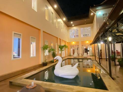Villa Luxury Palace,beach 600m,bbq,karaoke,snooker
