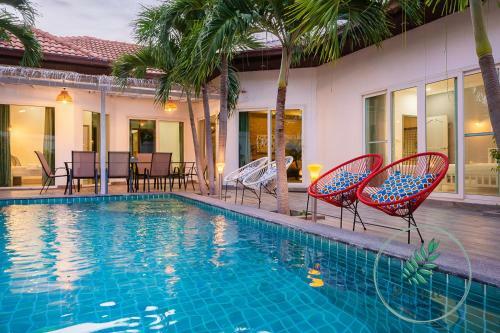 Majestic Residence Pool Villa 4 Bedrooms Private Beach