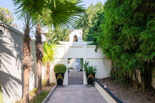 Majestic Residence Pool Villa 4 Bedrooms Private Beach
