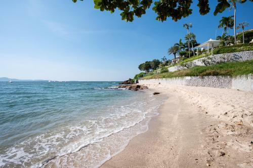 Majestic Residence Pool Villas Private Beach Pattaya