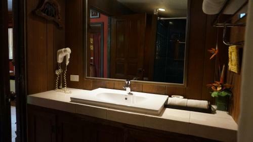 Hotel Leprive Resort