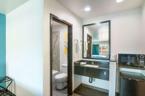 Hotel Rodeway Inn City Of Industry