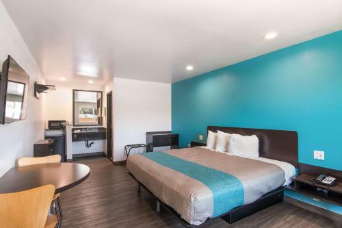 Hotel Rodeway Inn City Of Industry