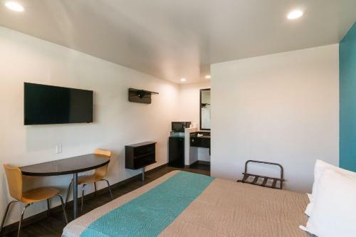 Hotel Rodeway Inn City Of Industry