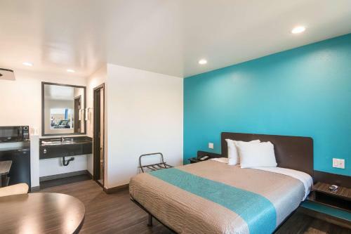 Hotel Rodeway Inn City Of Industry