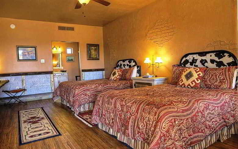 Hotel Tombstone Monument Guest Ranch