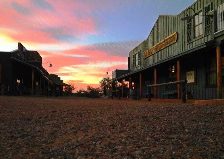 Hotel Tombstone Monument Guest Ranch