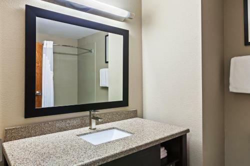 Hotel Holiday Inn Express & Suites Glenpool