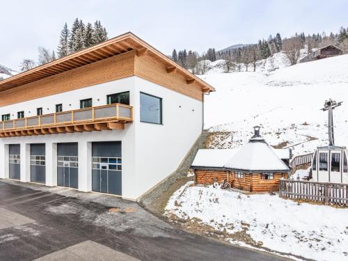 Modern Apartment In Viehhofen With Sauna