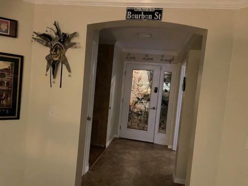 Walk To Spanish Springs Villa - Golf Cart - Pets