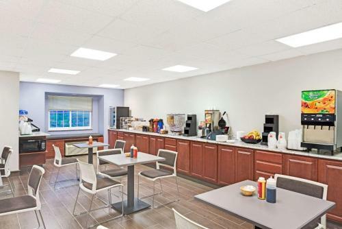 Motel Microtel Inn & Suites Urbandale