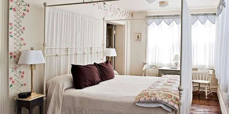 Bed & Breakfast Frederick House