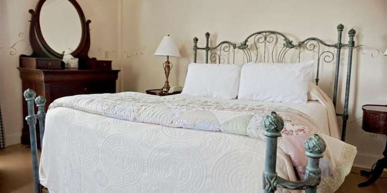 Bed & Breakfast Frederick House