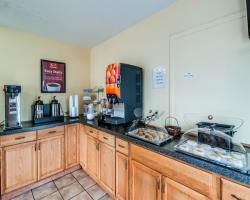 Econo Lodge East Staunton