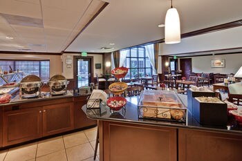 Hotel Staybridge Suites Buffalo-airport