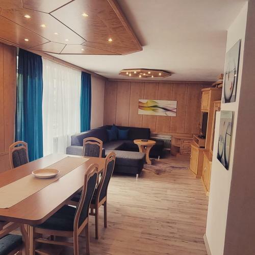 Apartamento Bora Appartements 1 Mit 4 Schlafzimmer