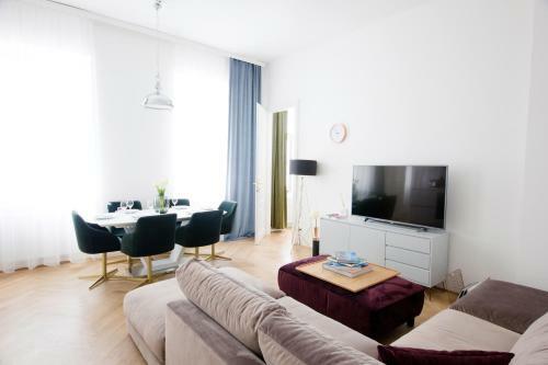 The Flats Apartments - Opera | Contactless Check-in