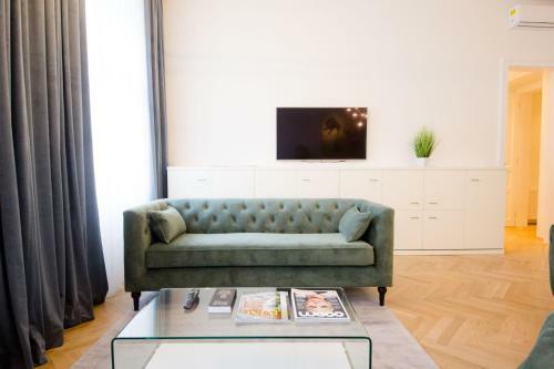 The Flats Apartments - Opera | Contactless Check-in