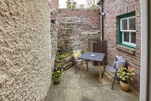 Host & Stay - Rose Cottage @ Durham