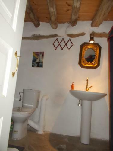 Hostal Cyclades Olive Museum's Guest House