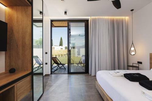 Physis & Wood Villa