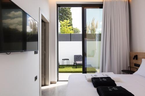 Physis & Wood Villa