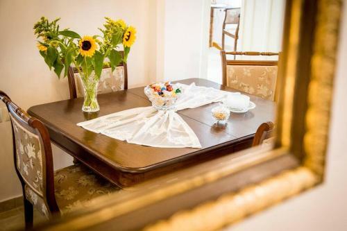 Apartamento Neoclassical Flat With 2 Bedrooms In Piraeus