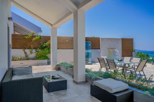 Luxury Villa Cavo Mare Meltemi With Private Pool & Jacuzzi