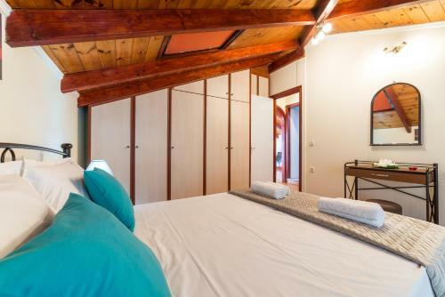 Soso's Sea View Apartment